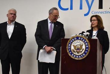 Senator Schumer Visits CNYRIC, Discusses Cyber-attacks